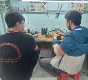 Dạy nghề phục hồi Pin Laptop, pin máy cầm tay, máy mài, máy khoan, pin xe đạp điện, xe máy điện - TRUNG TÂM DẠY NGHỀ CẤP TỐC TN 0967.30.80.10 (ĐT ZALO)