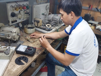 TUYỂN SINH DẠY NGHỀ SỬA CHỮA ĐIỆN TỬ DÂN DỤNG CẤP TỐC TẠI BÌNH DƯƠNG