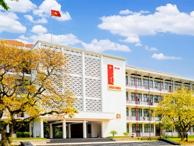 Nam thủ khoa ĐH xuất thân trường điểm chuẩn thấp nhất HN