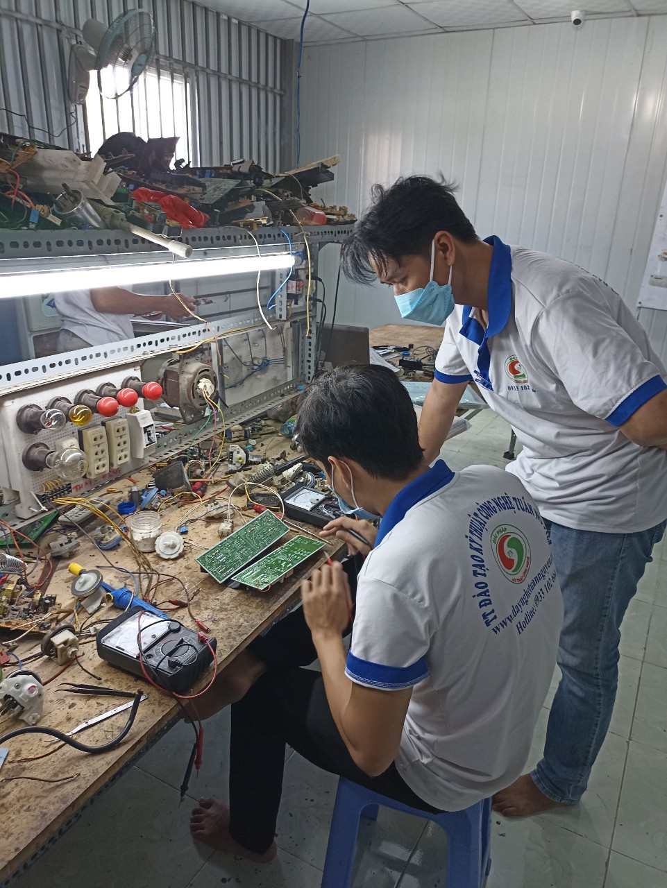 Dạy nghề sửa chữa board máy lạnh, máy giặt mono, inverter các hãng cấp tốc - TRUNG TÂM DẠY NGHỀ CẤP TỐC TN 0967.30.80.10 (đt - zalo)